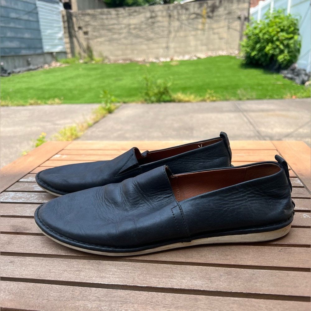✨ Frye Slip-Ons: Size 10, Black Leather, Impeccable Quality! 👞💯